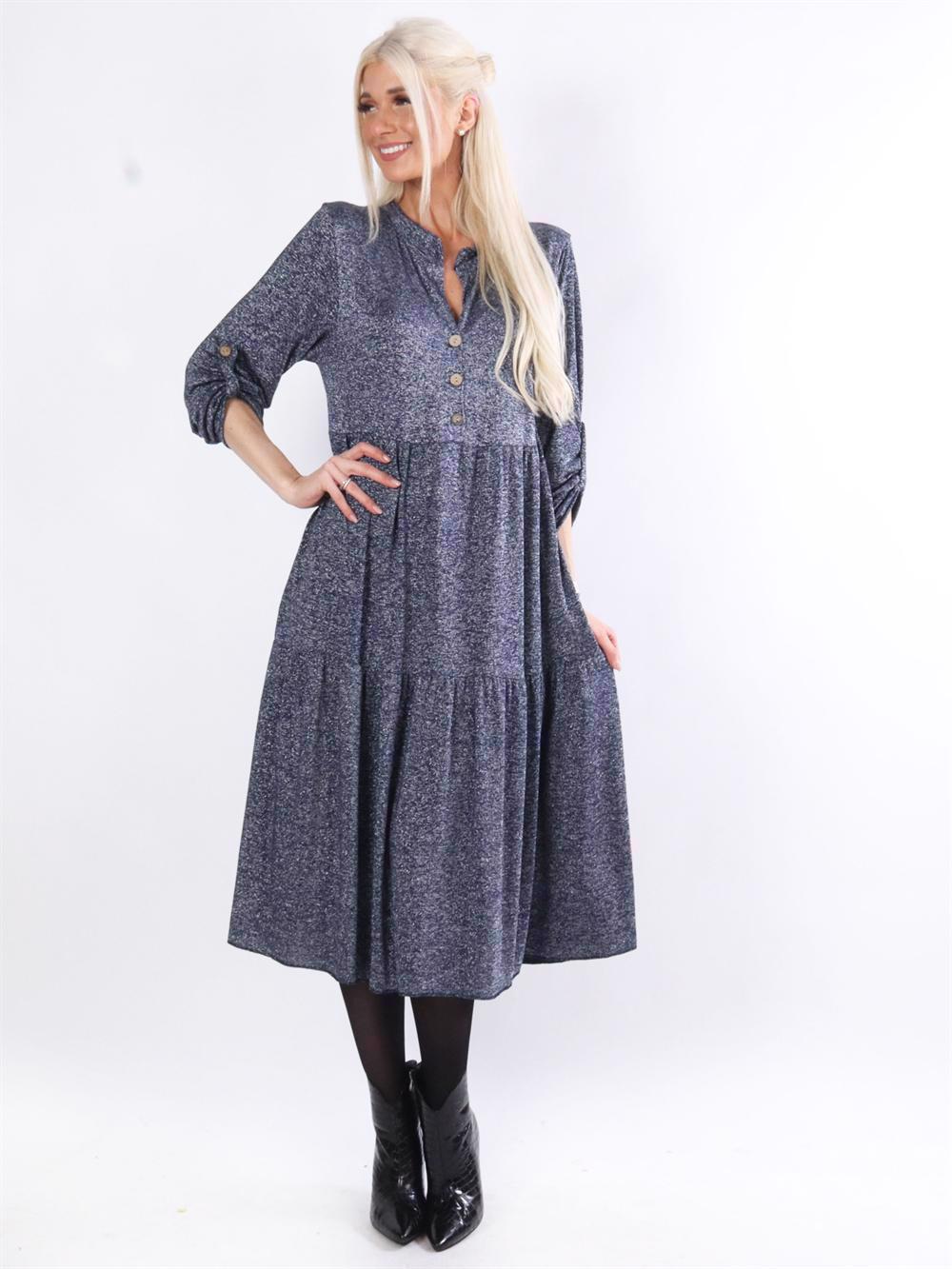 Demi - Lang kjole med glimmertråde